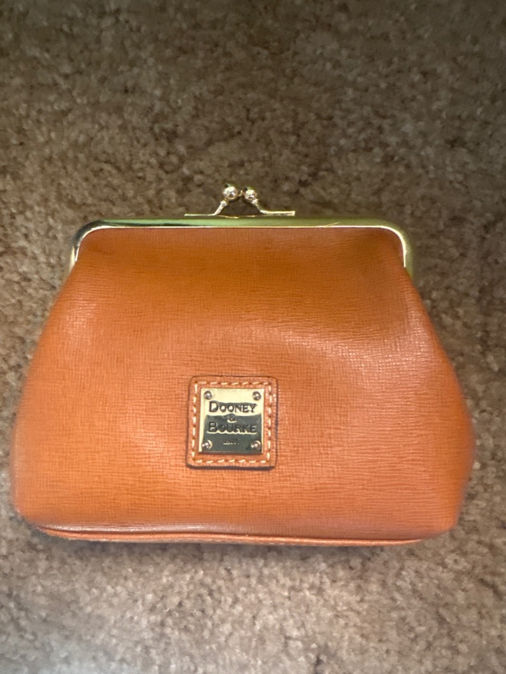 Dooney & Bourke wallet